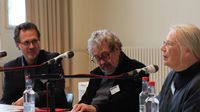 Anregende Diskussionen: Stefan Weiss, Gerhard Müller und Dorothea Redepenning. Foto: © Linus Dieckmann